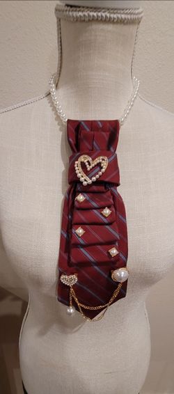 Custom necktie