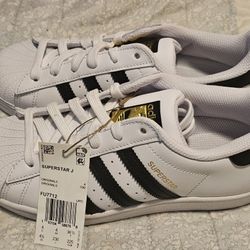 Adidas Superstar J  'Cloud White/Core Black Size 4