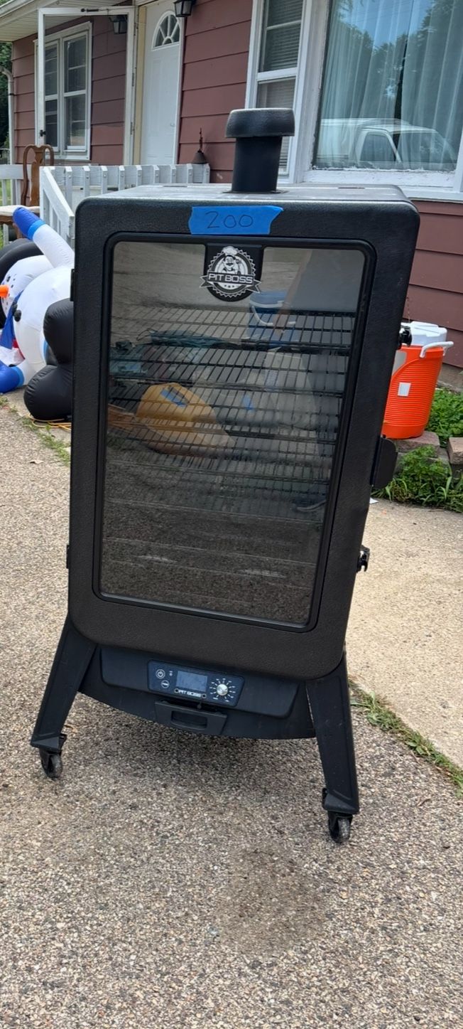 Smoker, And 2 Twin Cabin Bed Set 