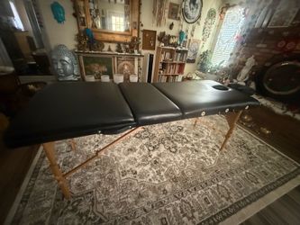 Adjustable Massage table w/ face cradle