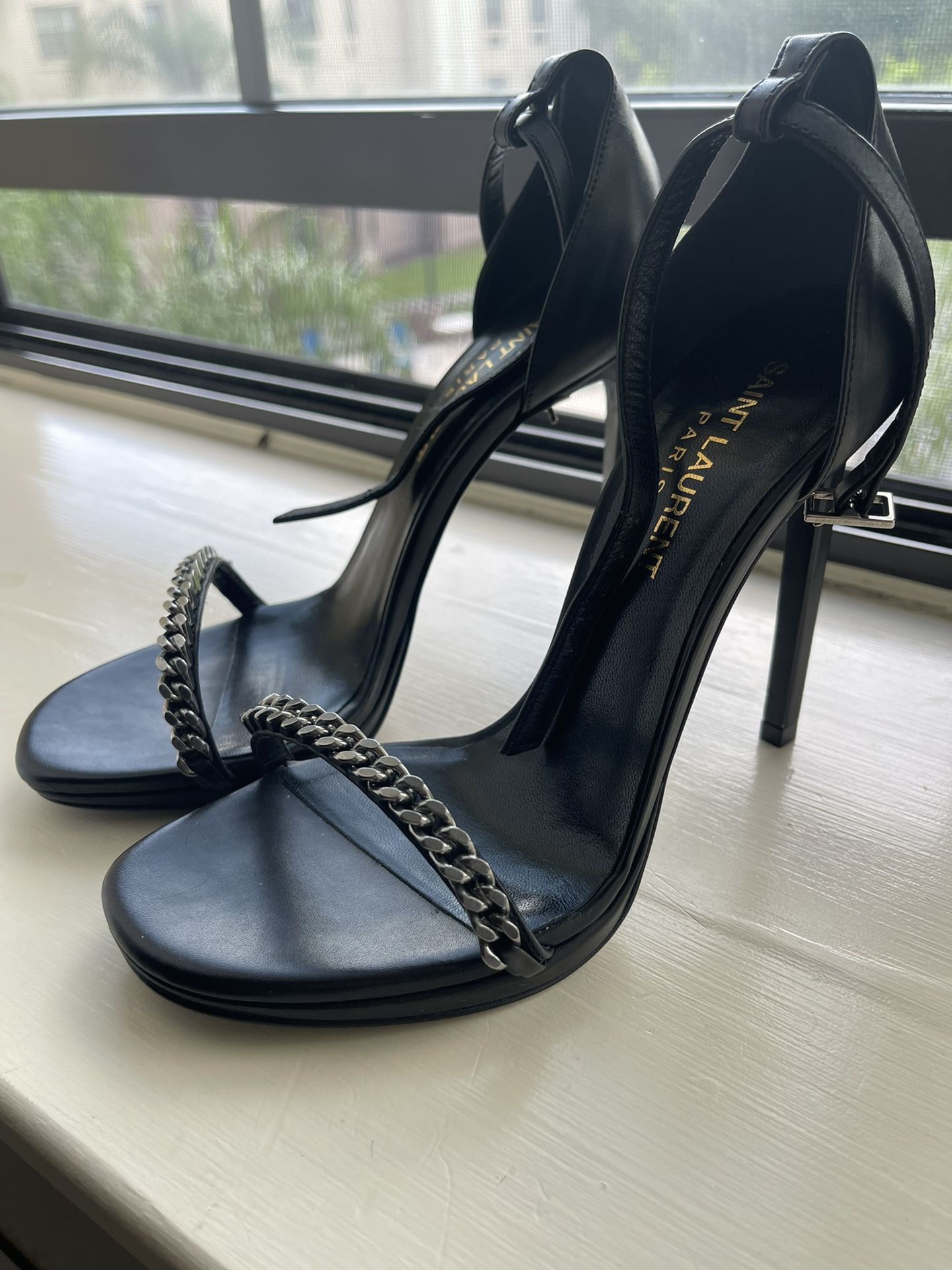 Brand New - Yves Saint Laurent Heels