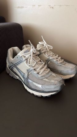 Nike Vomero 5