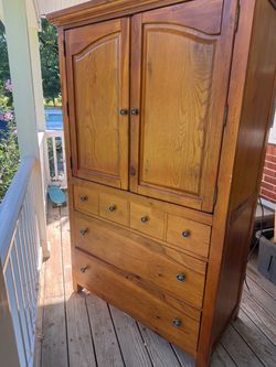 Dresser
