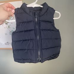 Baby Boy Puffer Vest GAP SIZE 6-12 Months 