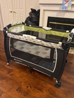Baby trend playpen