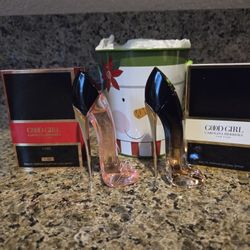 Two Piece Carolina Herrera Blush Travel Gift Basket