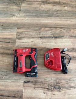 Milwaukee 3/8” Crown Stapler with battery and charger