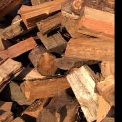 ~Firewood For Sale ~Mixed variety~ MAPLE ~ CEDAR & MORE~ All seasoned & Cut