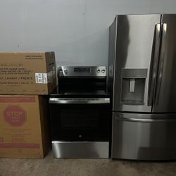 BEAUTIFUL GE STAINLESS STEEL KITCHEN APPLIANCE SET LIKE NEW 
