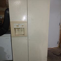 Whirlpool Refrigerator 