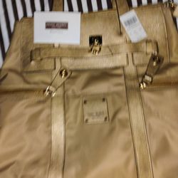 HENRY BENDEL JETSETTER  BACKPACK PURSE 