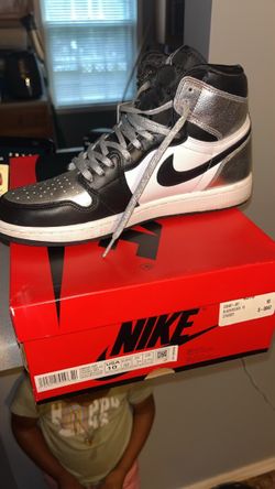 Metallic Silver Jordan 1s