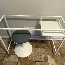 Vanity Table w/ Stool