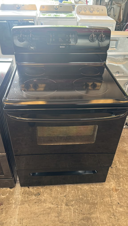 Kenmore Electric Range – Glass Top, Black, Clean