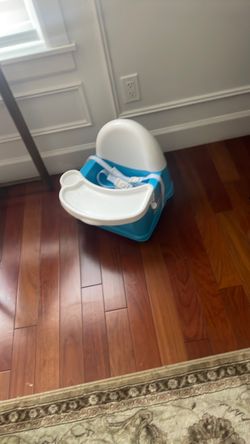 Fisher Price Small High Chair,Like New.