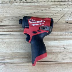 Milwaukee (3453-20) M12 FUEL 12V Lithium-Ion Brushless Cordless 1/4 in. Hex Impact Driver (Tool-Only)