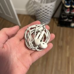 headphones 
