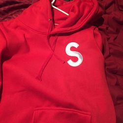 Supreme Hoodie (MUST GO TODAY)