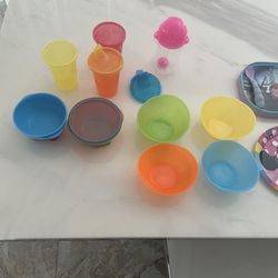 Kids Plates,Cups & bottles