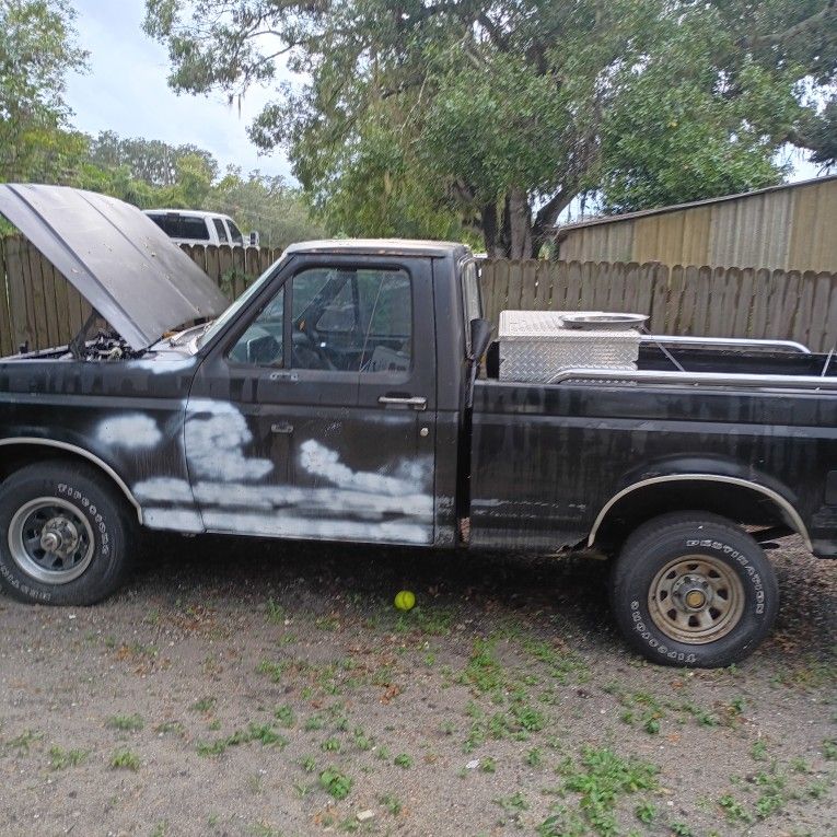 95 Ford 4-wheel Drive Short Bed 360 Cylinder Automatic