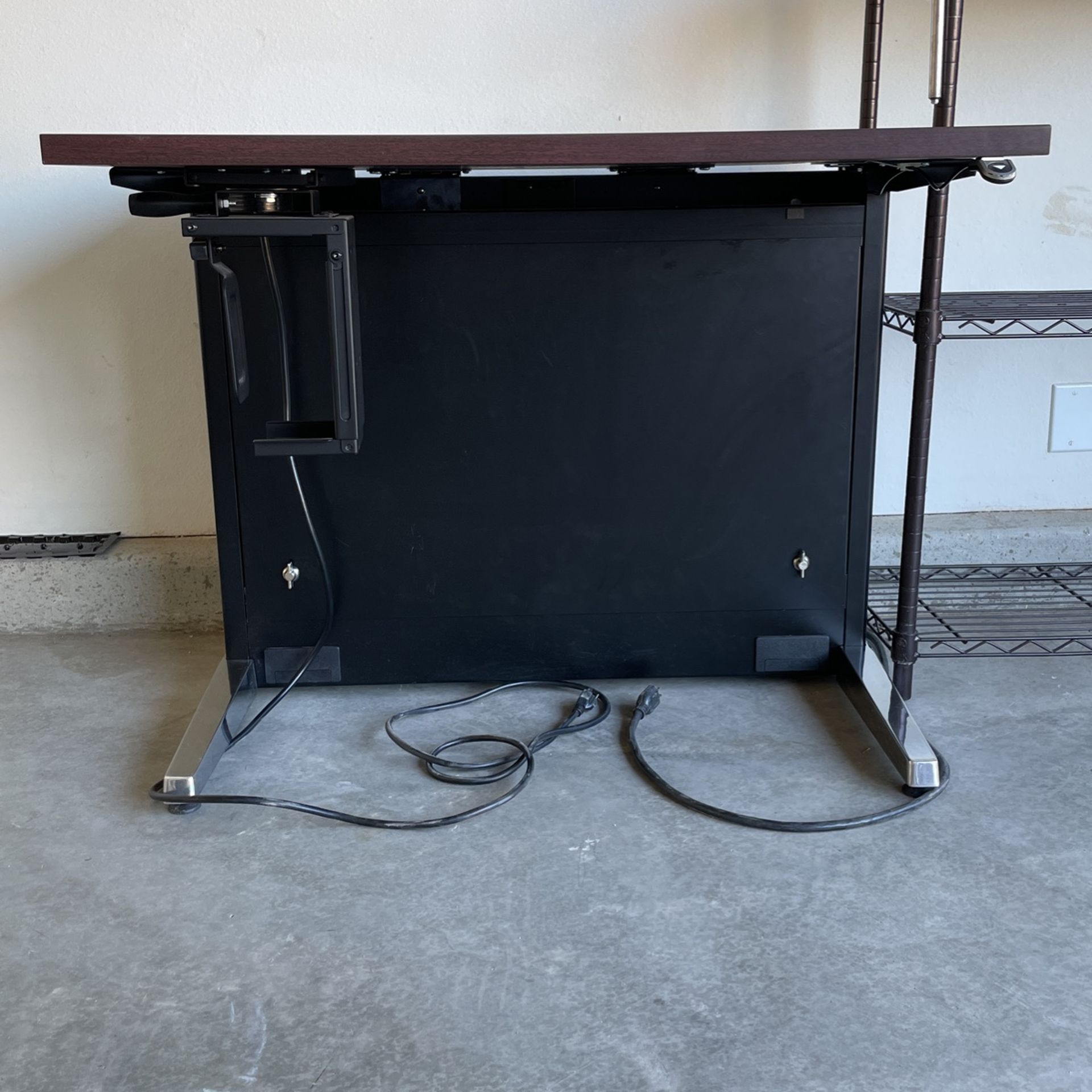 Computer desk