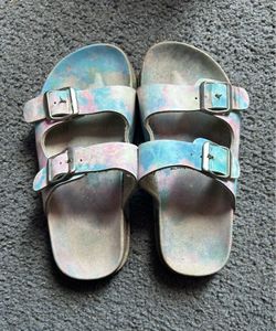 Young girls slip on sandals size 12/13