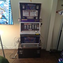 Showboat Slot Machine 