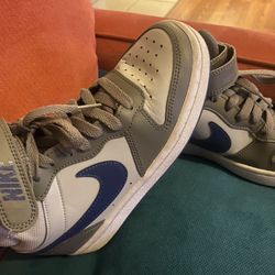 Nike Shoes Size 3’5 Y