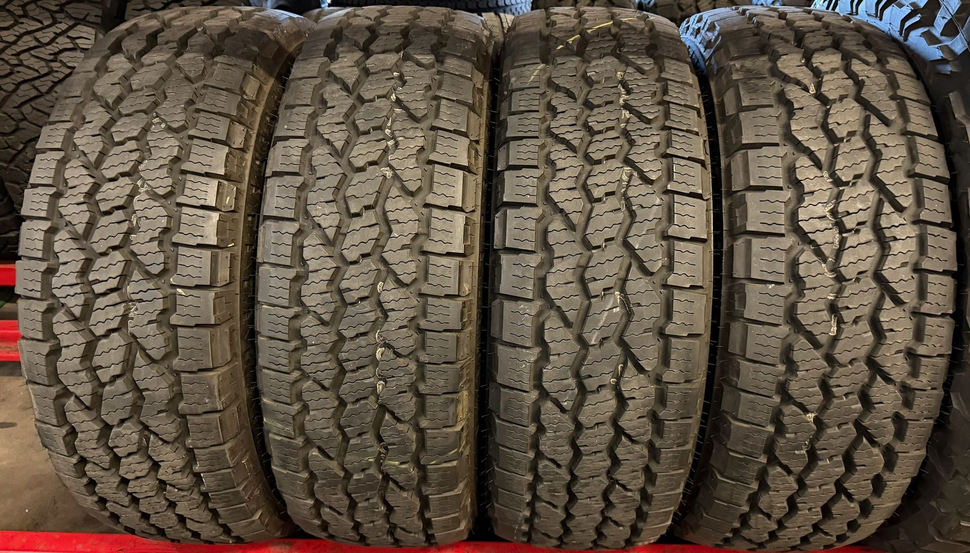 Bridgestone LT 275 70 18 “E”