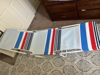 Folding Beach Lounger Striped - Sun Squad