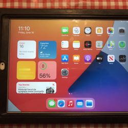 Apple iPad Air 2nd Generation Unlocked Like New!