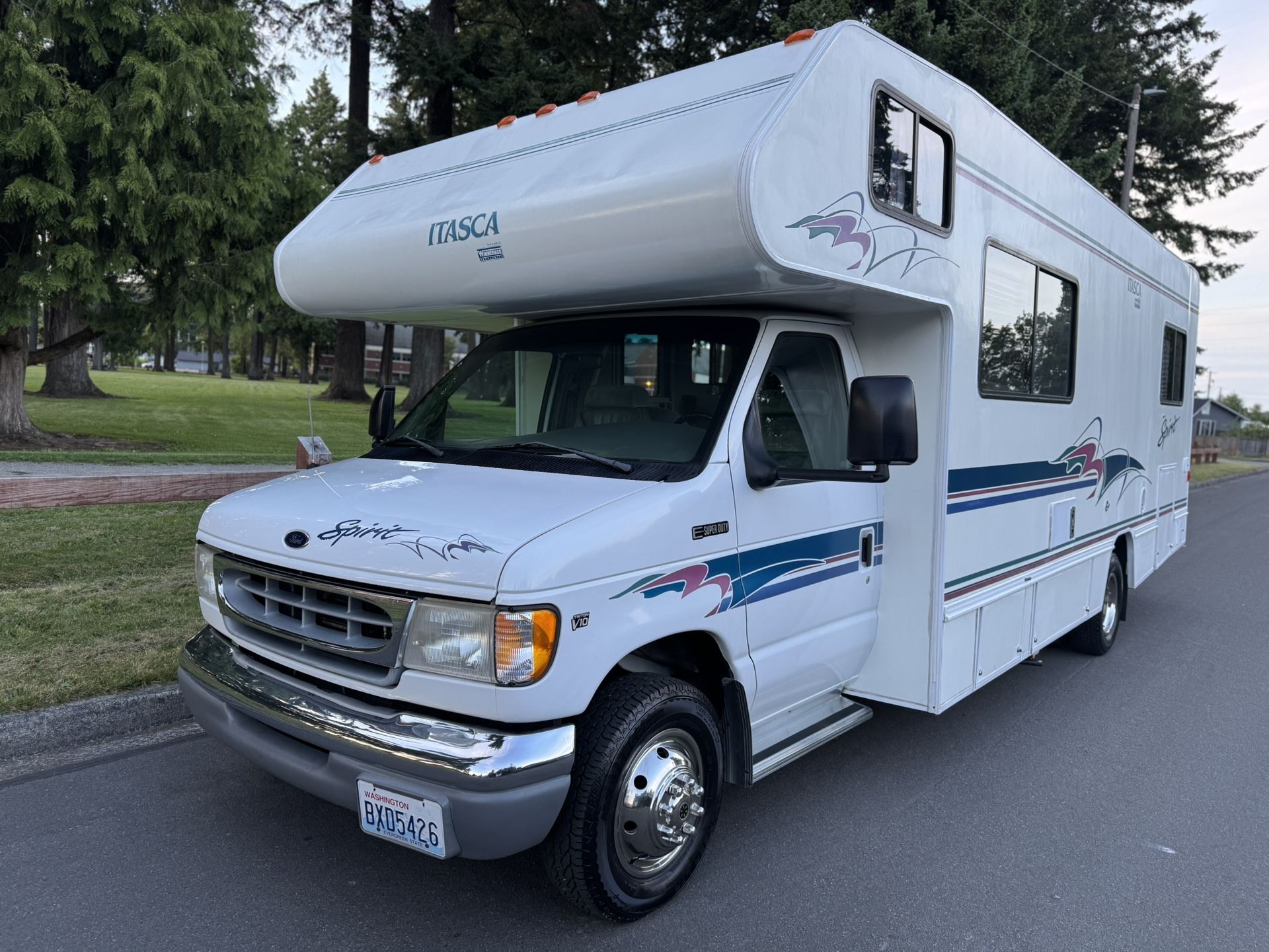 1998 Itasca spirit 27ft class C low miles