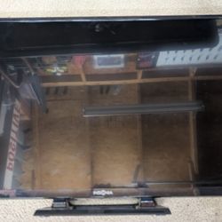 32" TV