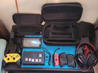 Nintendo Switch Mega Bundle – Console, 6 Games, 2 Cases & Accessories
Price: $270 OBO (Or Best Offer)