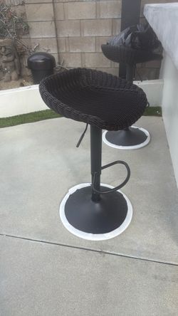 4 New outdoor adjustable stools