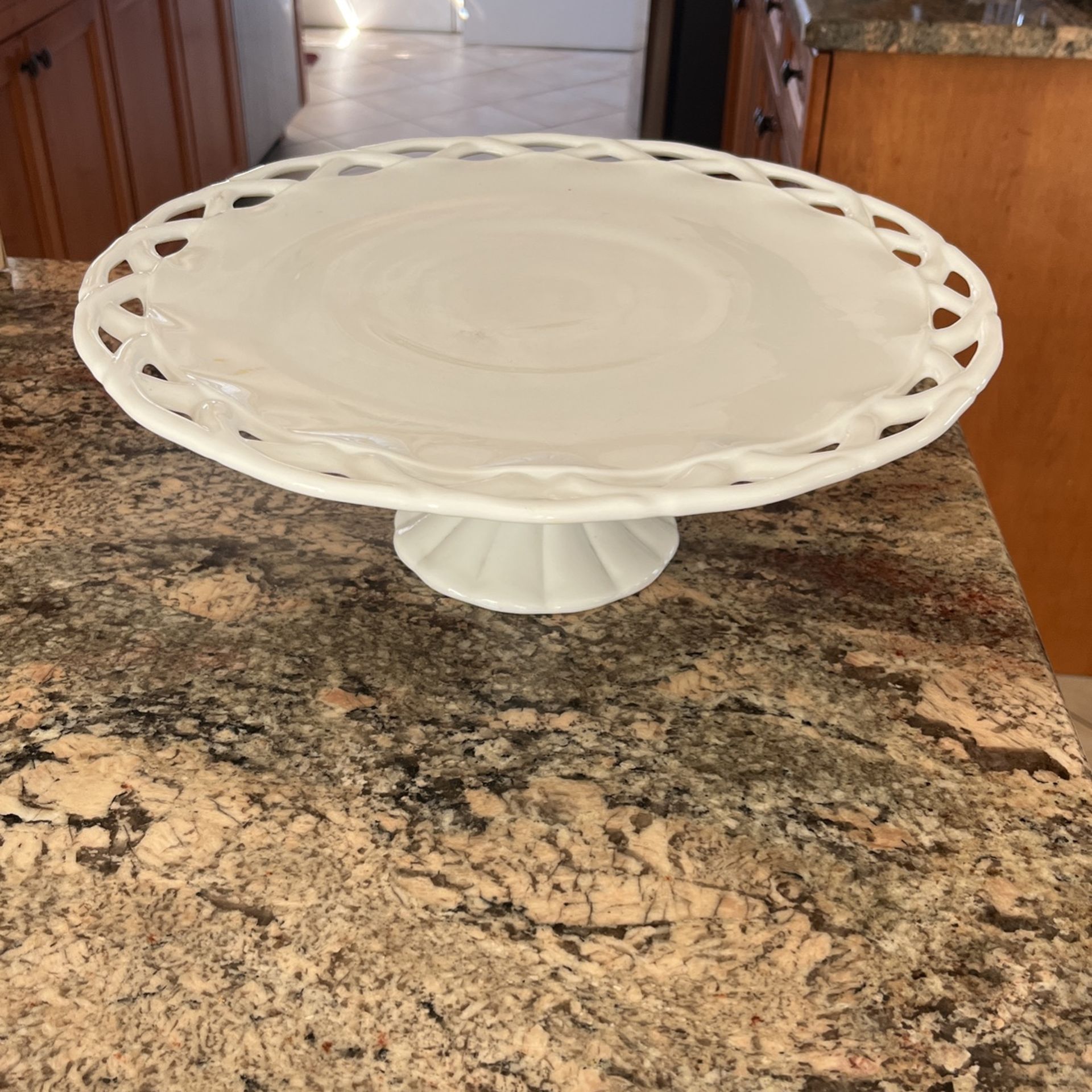 Cake Plate 14 In X5 In