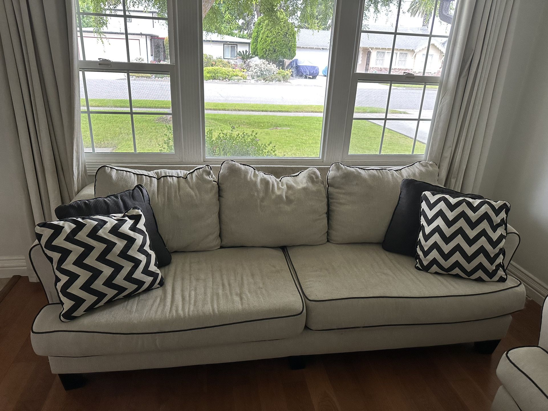 Living Spaces Couch Set $250.  OBO