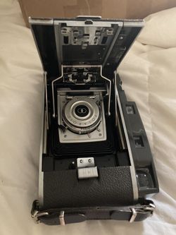 Vintage Polaroid 110A. Great condition!