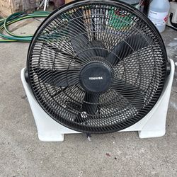 TOSHIBA PLUG IN FAN