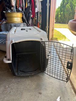 Hard-Shell Pet Travel Carrier Crate