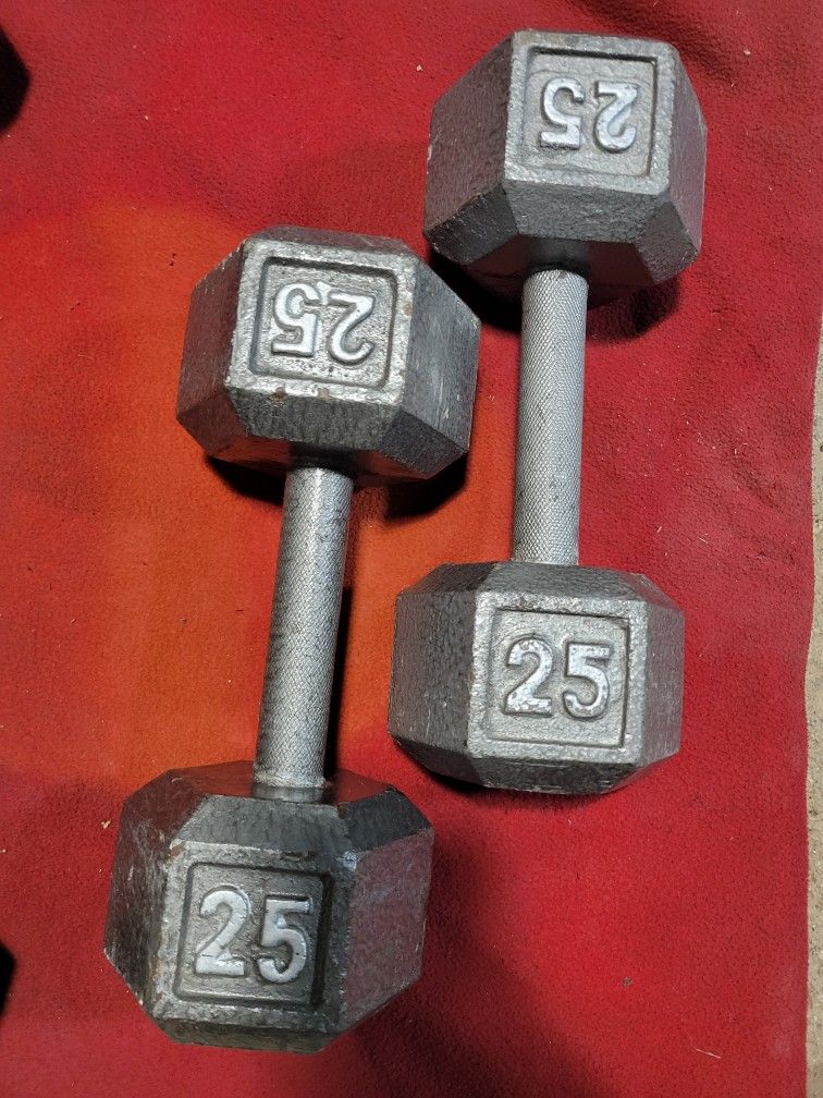 SET OF 25LB. HEXHEAD DUMBBELLS TOTAL 50LBs
11525 S HALSTED DUNKIN DONUTS/7111.S WESTERN WALGREENS
50$ CASH ONLY AS IS