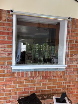 Clear waterproof roller shade