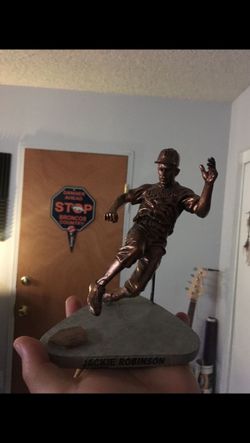 Dodgers Jackie Robinson collectible