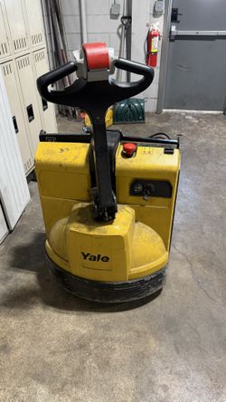 Yale pallet jack