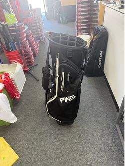 Like New Ping Hoofer14 Stand Golf Bag Amazing Condition