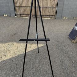 Black Wood Easel