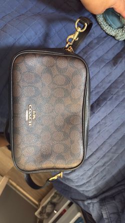 Coach 60