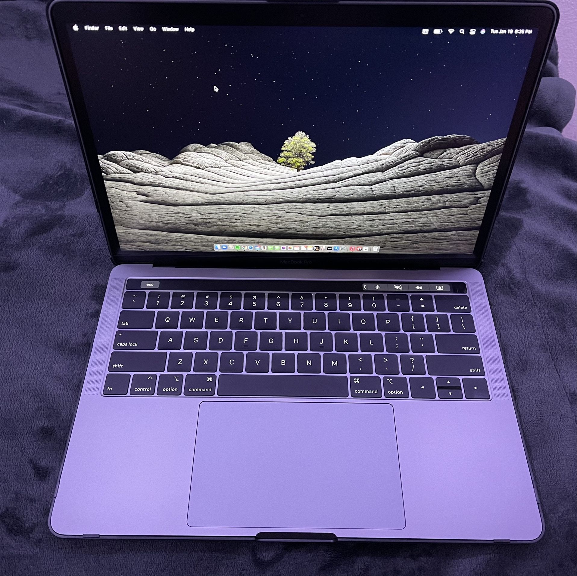 MacBook Pro 1TB 16GB i7 w/Warranty