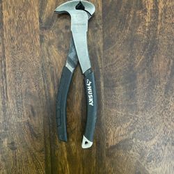 Husky Pliers, 7  - IN -1  Pliers. 