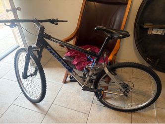 2004  Trek Fuel 90 Mountain bike